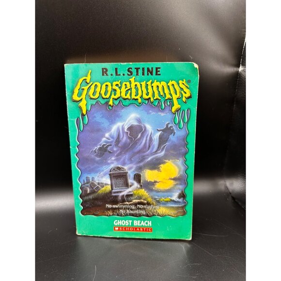 R.L. Stine Goosebumps Ghost Beach Paperback Book Unnumbered Vintage READ - Picture 2 of 13